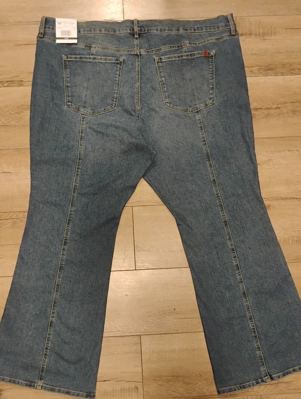 Jessica Simpson Women's Daisy Flare Fitted Flare in Dark Wash Size Plus 24W - Picture 2 of 16